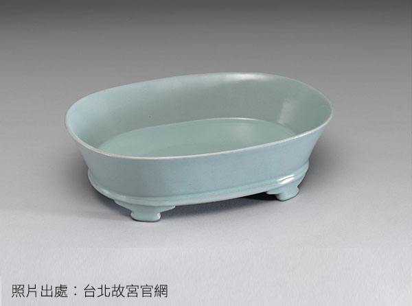 宋時代　青磁　汝官窯菊瓣碗 官汝窯碗　郊壇官窯 茶盞 唐物(C-79) 汝窯和汝瓷特色，比專業導覽還要清楚的詳細介紹- 㚕磬窯